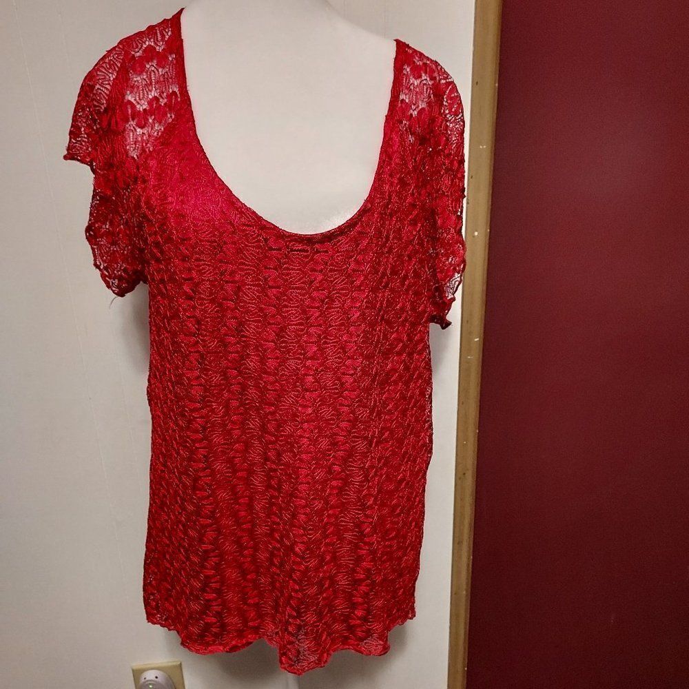 Rue Luju  Red Excellent cond 22 1/2 arm pit to arm pit